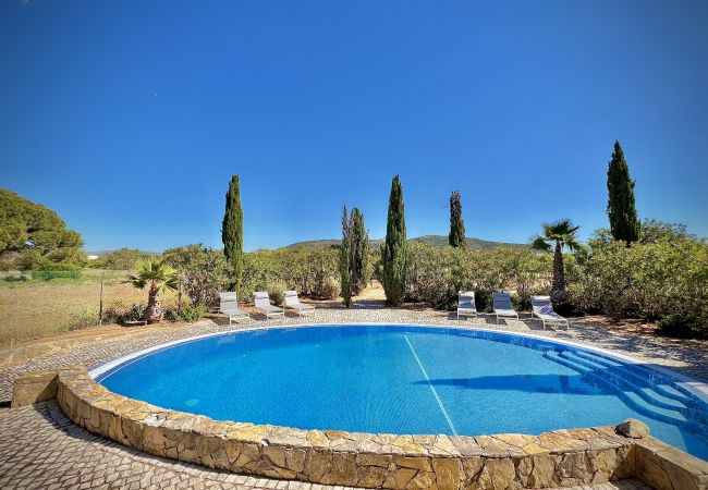 Villa em Quarteira - QUARTEIRA PREMIUM VILLA WITH POOL by HOMING Villa em Quarteira - QUARTEIRA PREMIUM VILLA WITH POOL by HOMING