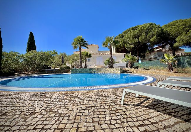 Villa em Quarteira - QUARTEIRA PREMIUM VILLA WITH POOL by HOMING Villa em Quarteira - QUARTEIRA PREMIUM VILLA WITH POOL by HOMING