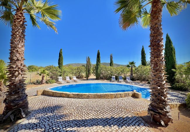 Villa em Quarteira - QUARTEIRA PREMIUM VILLA WITH POOL by HOMING Villa em Quarteira - QUARTEIRA PREMIUM VILLA WITH POOL by HOMING