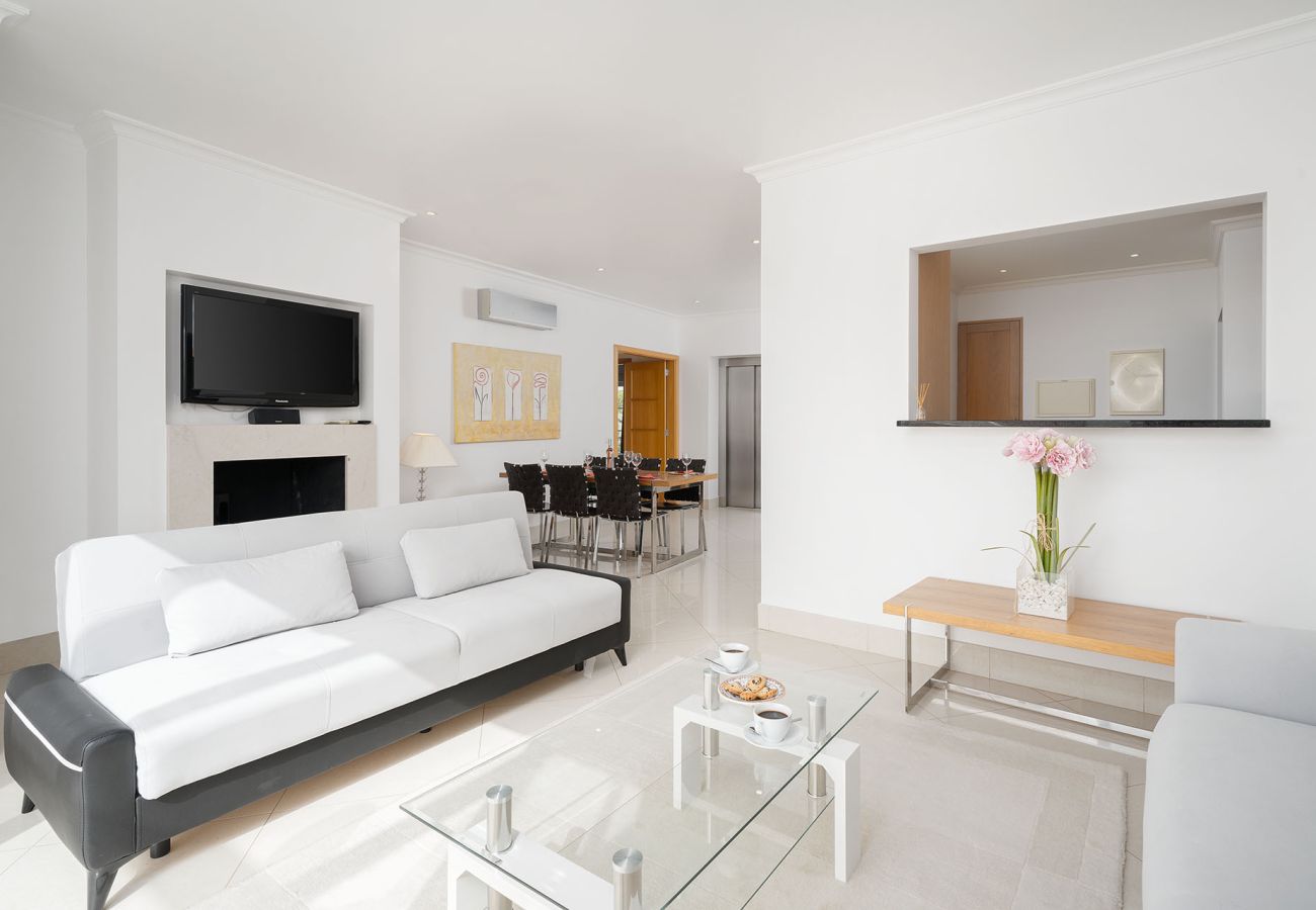 Apartamento em Vilamoura - VILAMOURA GARDEN APARTMENT WITH POOL by HOMING