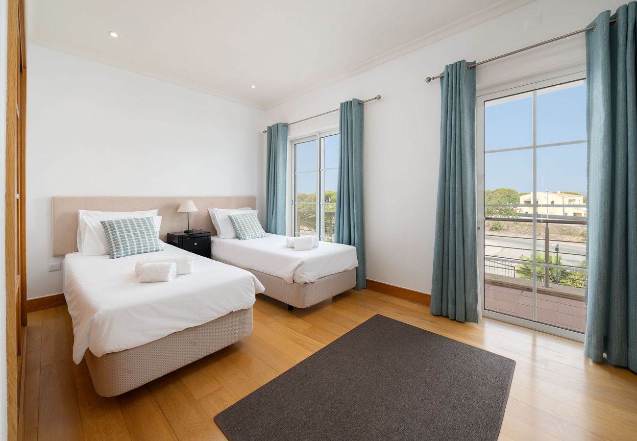 Apartamento em Vilamoura - VILAMOURA GARDEN APARTMENT WITH POOL by HOMING