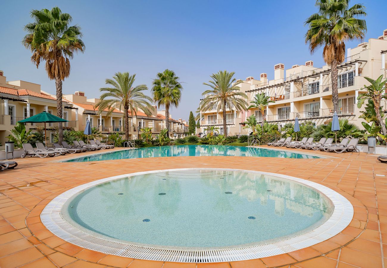 Apartamento em Vilamoura - VILAMOURA GARDEN APARTMENT WITH POOL by HOMING