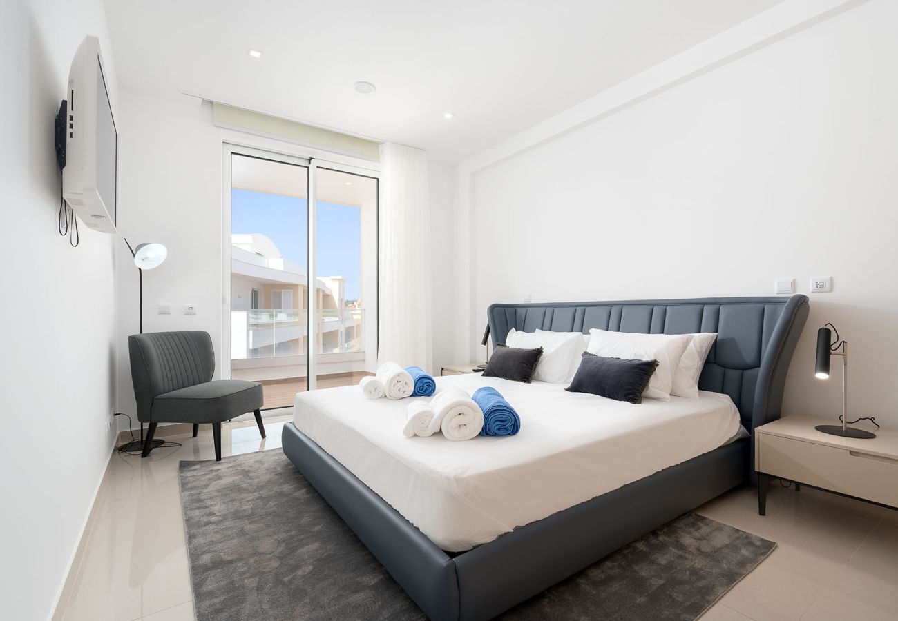 Apartamento em Lagos - LAGOS MARINA VIEW 8 WITH POOL by HOMING