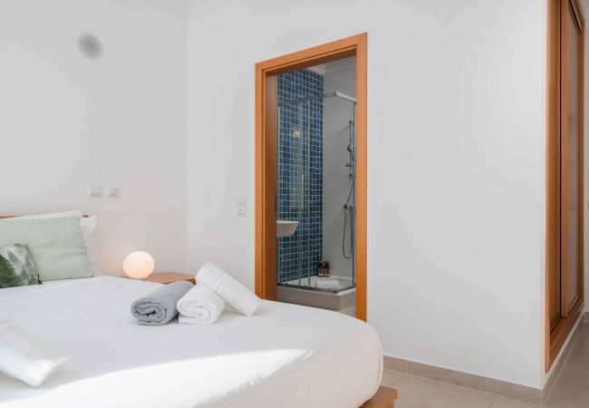 Apartamento em Lagos - LAGOS OCEAN VIEW 2 WITH POOL by HOMING Apartamento em Lagos - LAGOS OCEAN VIEW 2 WITH POOL by HOMING