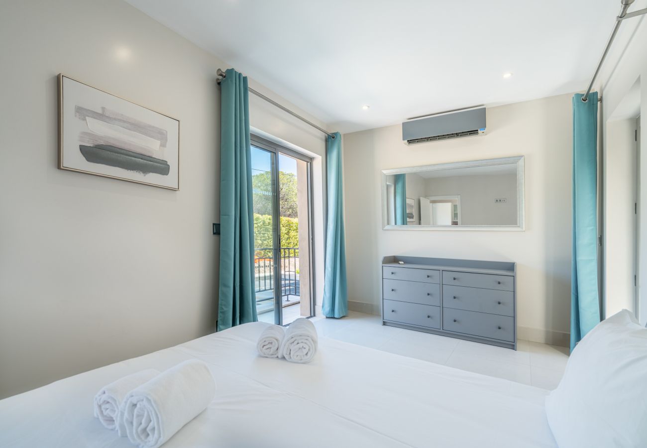 Apartamento em Vilamoura - VILAMOURA PINE HILLS WITH POOL by HOMING
