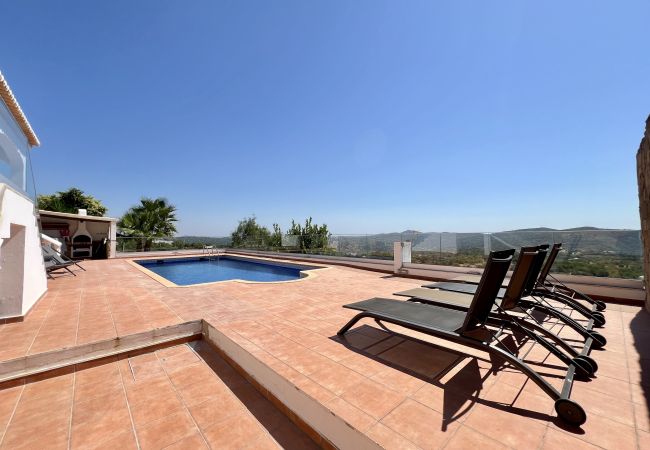 Villa em São Brás de Alportel - ALGARVE PREMIUM VILLA WITH POOL by HOMING Villa em São Brás de Alportel - ALGARVE PREMIUM VILLA WITH POOL by HOMING