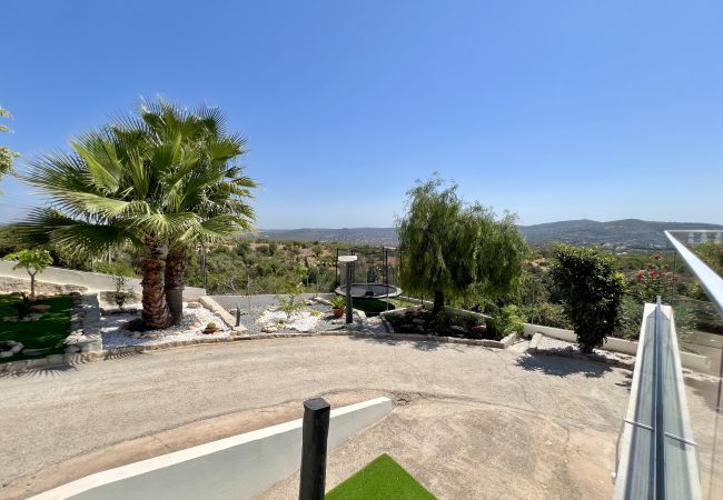 Villa em São Brás de Alportel - ALGARVE PREMIUM VILLA WITH POOL by HOMING Villa em São Brás de Alportel - ALGARVE PREMIUM VILLA WITH POOL by HOMING