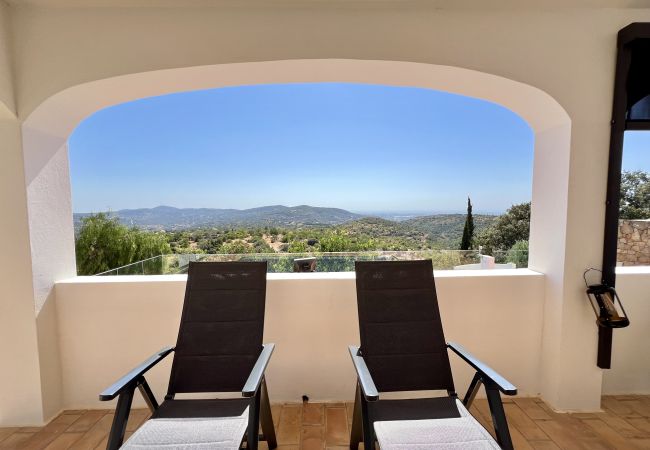 Villa em São Brás de Alportel - ALGARVE PREMIUM VILLA WITH POOL by HOMING Villa em São Brás de Alportel - ALGARVE PREMIUM VILLA WITH POOL by HOMING