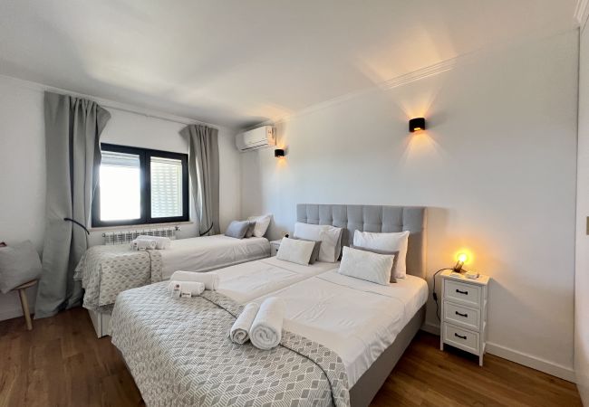 Villa em São Brás de Alportel - ALGARVE PREMIUM VILLA WITH POOL by HOMING Villa em São Brás de Alportel - ALGARVE PREMIUM VILLA WITH POOL by HOMING