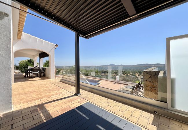 Villa em São Brás de Alportel - ALGARVE PREMIUM VILLA WITH POOL by HOMING Villa em São Brás de Alportel - ALGARVE PREMIUM VILLA WITH POOL by HOMING