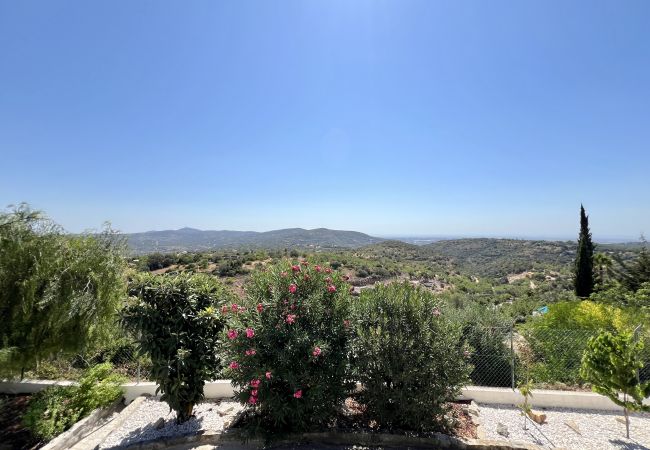 Villa em São Brás de Alportel - ALGARVE PREMIUM VILLA WITH POOL by HOMING Villa em São Brás de Alportel - ALGARVE PREMIUM VILLA WITH POOL by HOMING