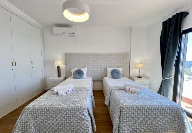 Villa em São Brás de Alportel - ALGARVE PREMIUM VILLA WITH POOL by HOMING Villa em São Brás de Alportel - ALGARVE PREMIUM VILLA WITH POOL by HOMING