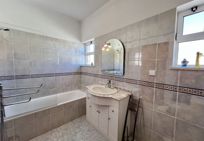 Villa em Pêra - PÊRA STYLISH VILLA WITH POOL by HOMING Villa em Pêra - PÊRA STYLISH VILLA WITH POOL by HOMING