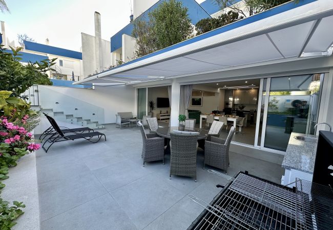 Apartamento em Quarteira - QUARTEIRA DELUXE WITH POOL by HOMING Apartamento em Quarteira - QUARTEIRA DELUXE WITH POOL by HOMING