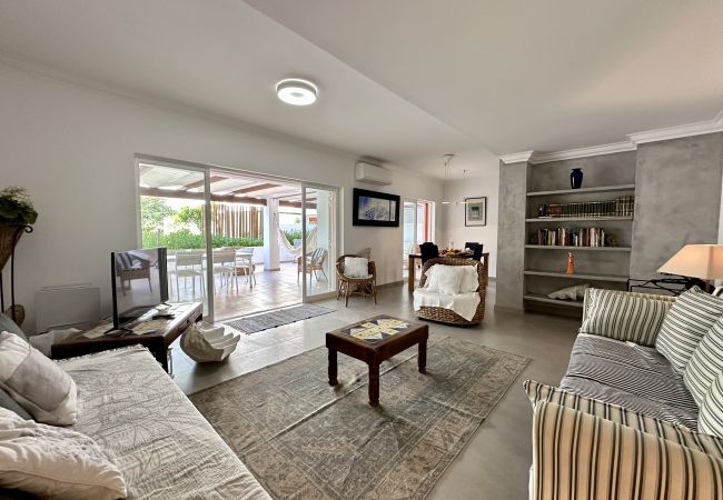 Apartamento em Vilamoura - VILAMOURA GRAND TERRACE WITH POOL by HOMING Apartamento em Vilamoura - VILAMOURA GRAND TERRACE WITH POOL by HOMING