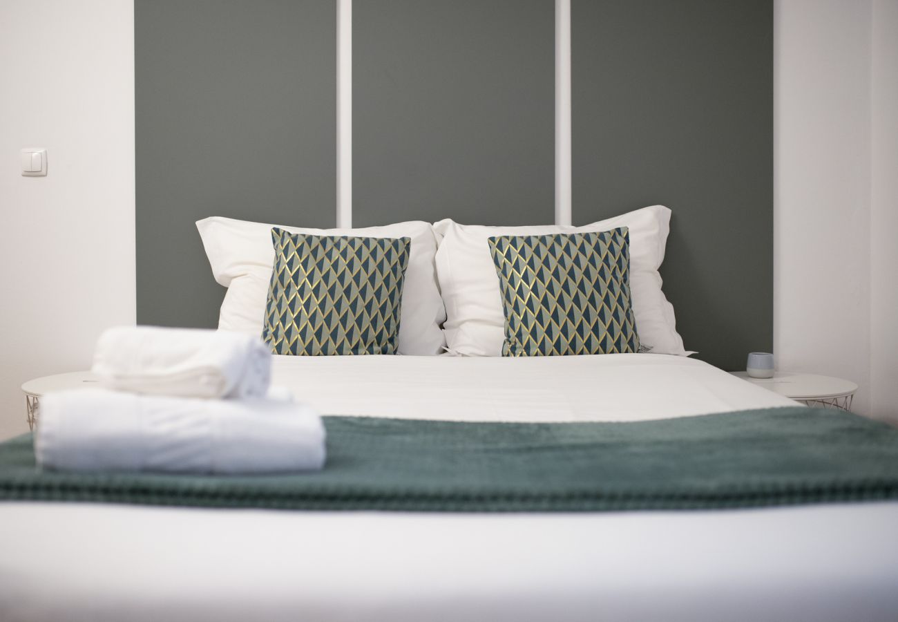 Apartamento em Lisboa - BAIRRO ALTO DESIGN by HOMING