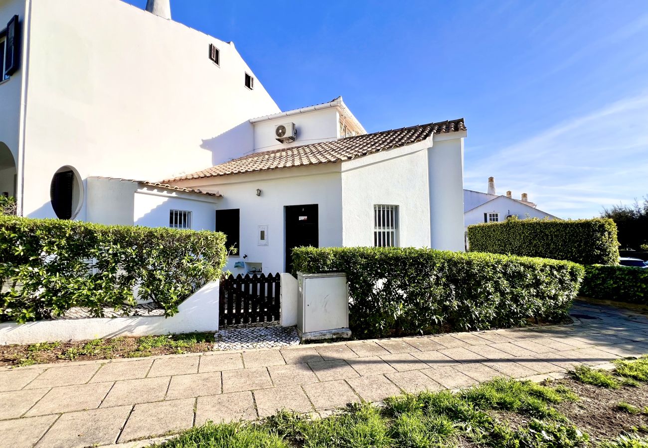 Apartamento em Quarteira - QUARTEIRA CLASSIC 2 WITH POOL by HOMING