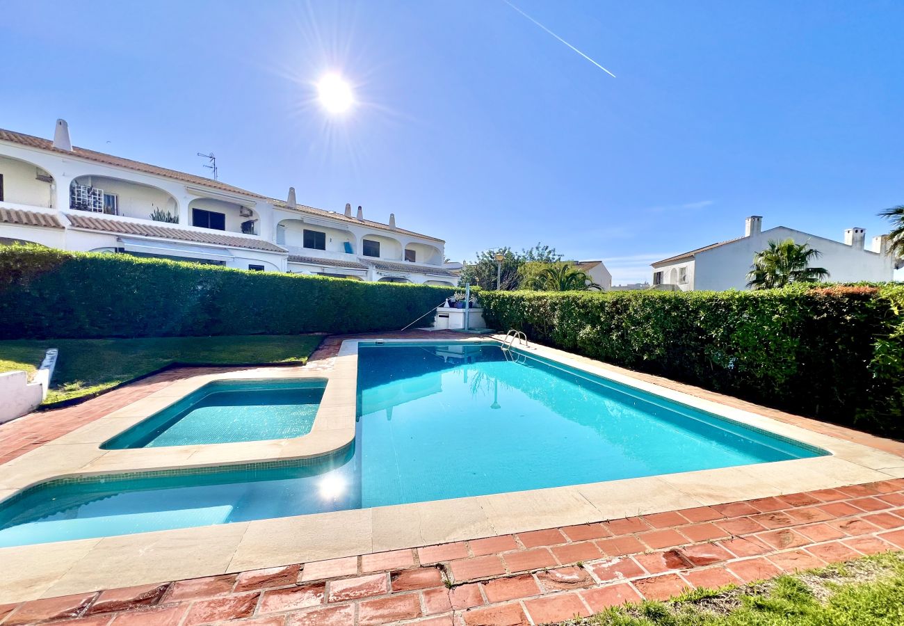 Apartamento em Quarteira - QUARTEIRA CLASSIC 2 WITH POOL by HOMING