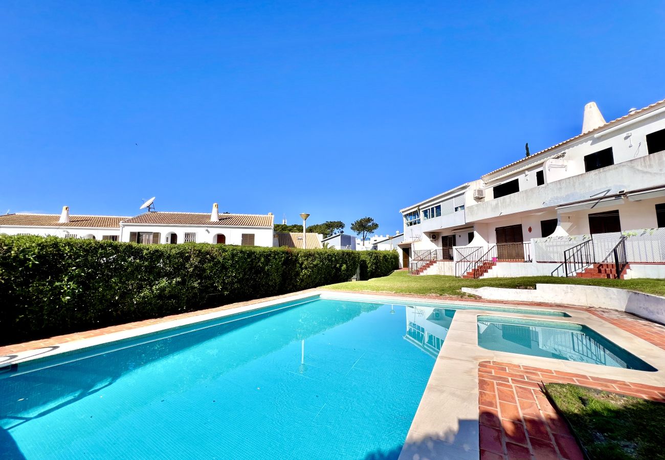 Apartamento em Quarteira - QUARTEIRA CLASSIC 2 WITH POOL by HOMING