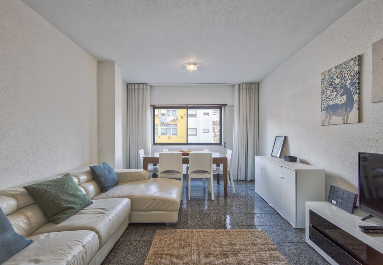 Apartamento em Pontinha - PONTINHA TYPICAL by HOMING