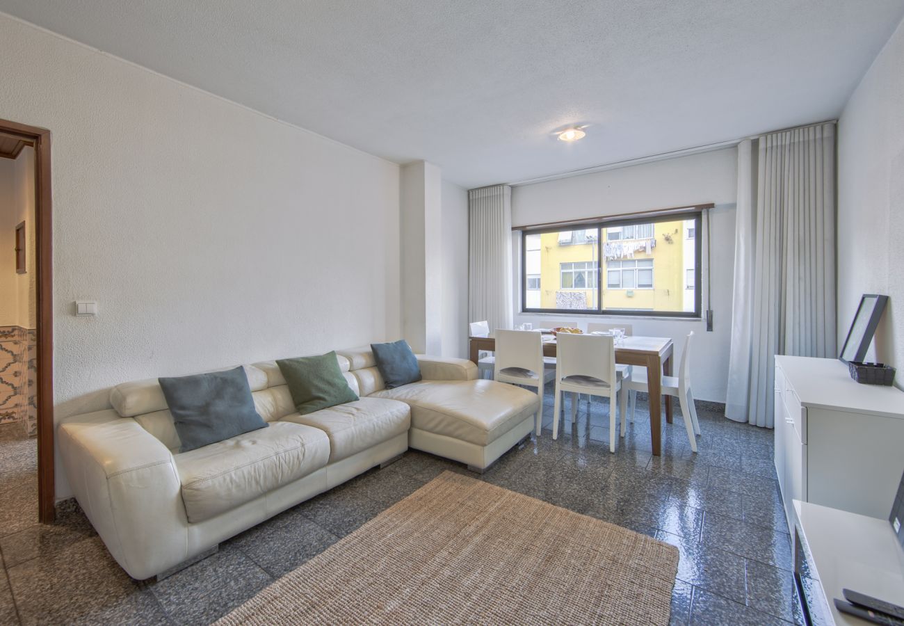 Apartamento em Pontinha - PONTINHA TYPICAL by HOMING