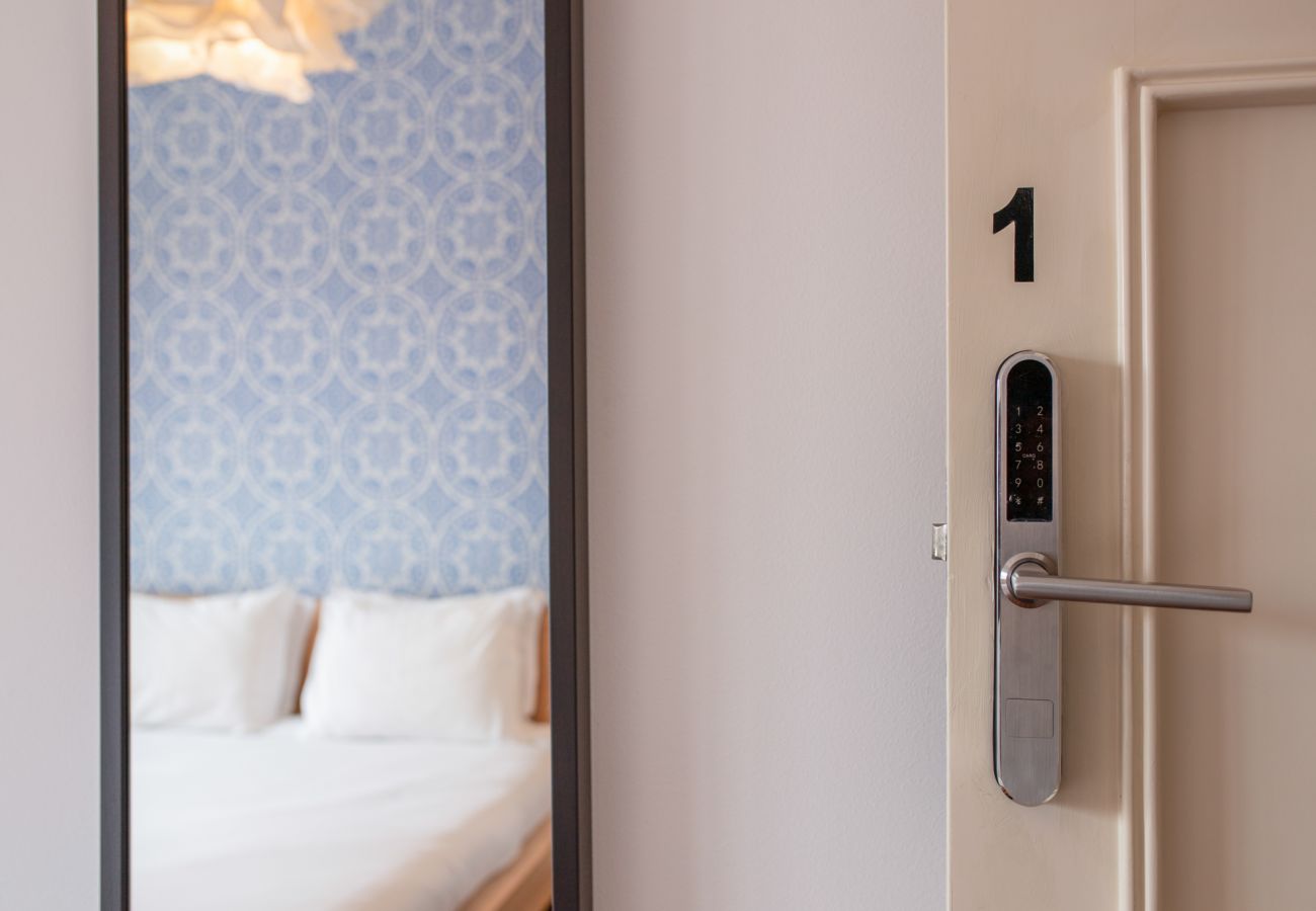 Quarto em Lisboa - GASPAR HOUSE I by HOMING