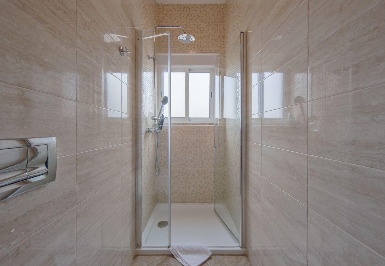 Quarto em Lisboa - GASPAR HOUSE I by HOMING