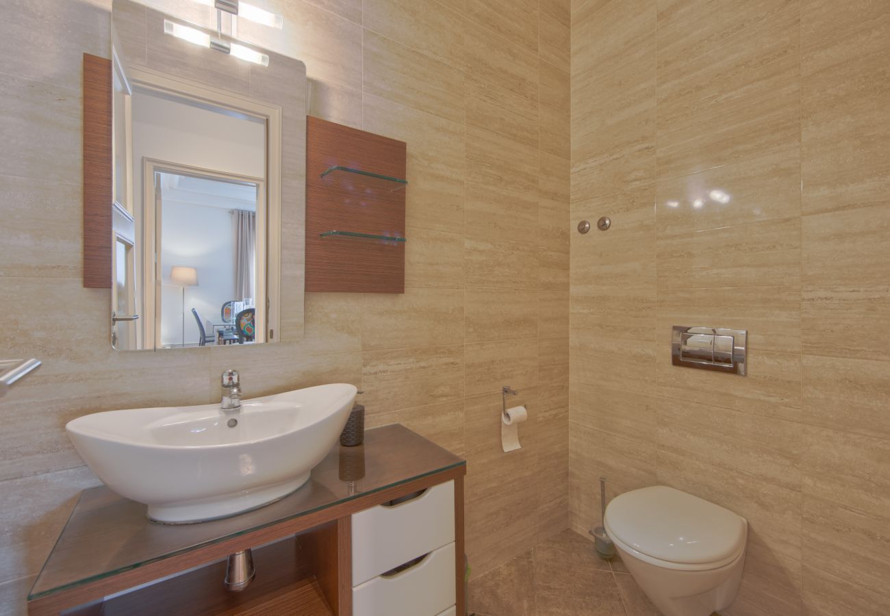 Quarto em Lisboa - GASPAR HOUSE I by HOMING