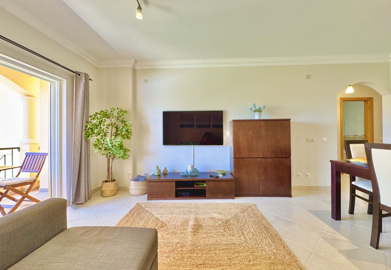 Apartamento em Vilamoura - VILAMOURA BEACH VILLAGE WITH POOL by HOMING