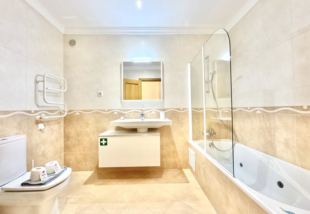 Apartamento em Vilamoura - VILAMOURA BEACH VILLAGE WITH POOL by HOMING