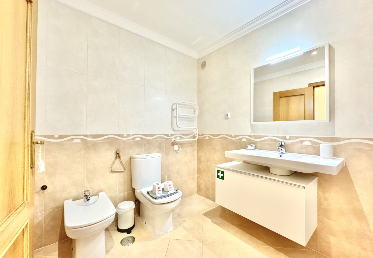 Apartamento em Vilamoura - VILAMOURA BEACH VILLAGE WITH POOL by HOMING