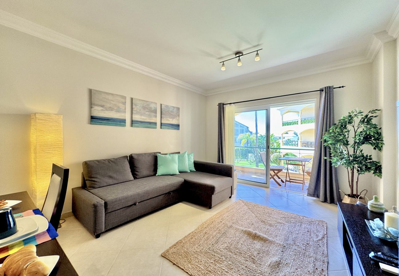 Apartamento em Vilamoura - VILAMOURA BEACH VILLAGE WITH POOL by HOMING