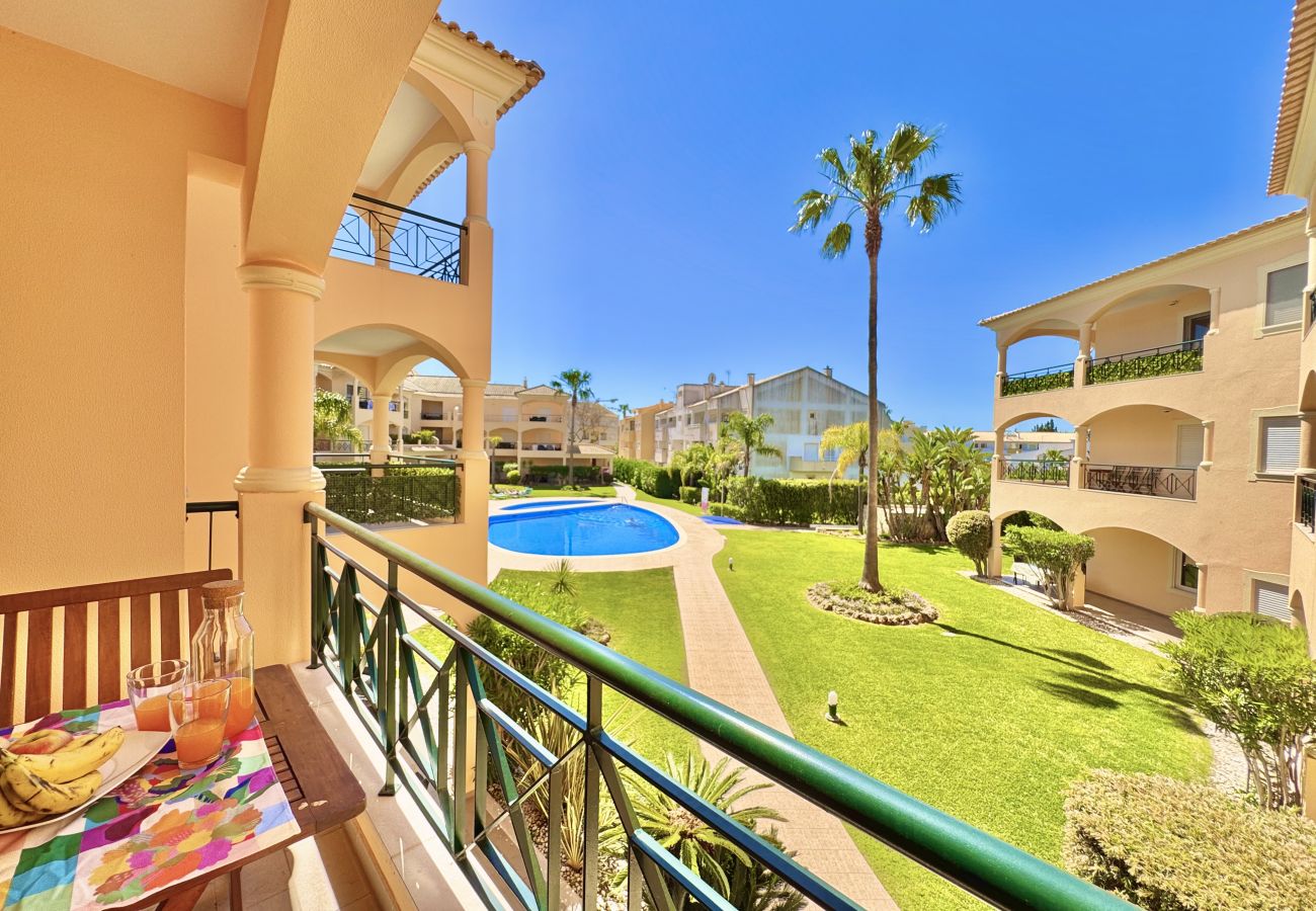Apartamento em Vilamoura - VILAMOURA BEACH VILLAGE WITH POOL by HOMING