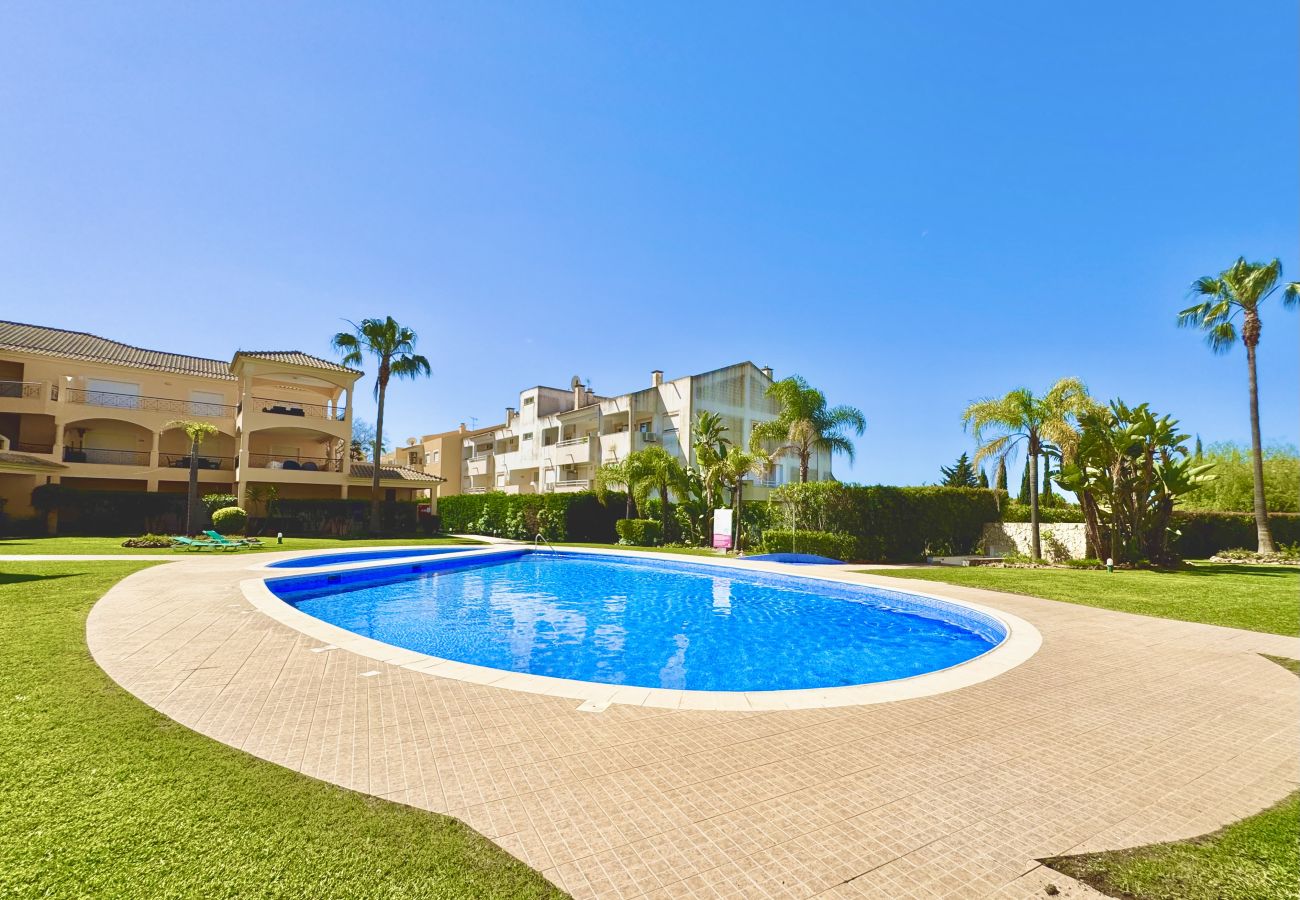Apartamento em Vilamoura - VILAMOURA BEACH VILLAGE WITH POOL by HOMING
