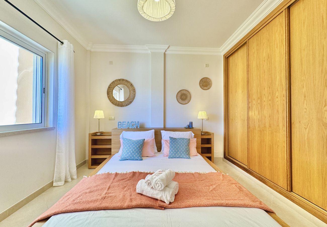 Apartamento em Vilamoura - VILAMOURA BEACH VILLAGE WITH POOL by HOMING