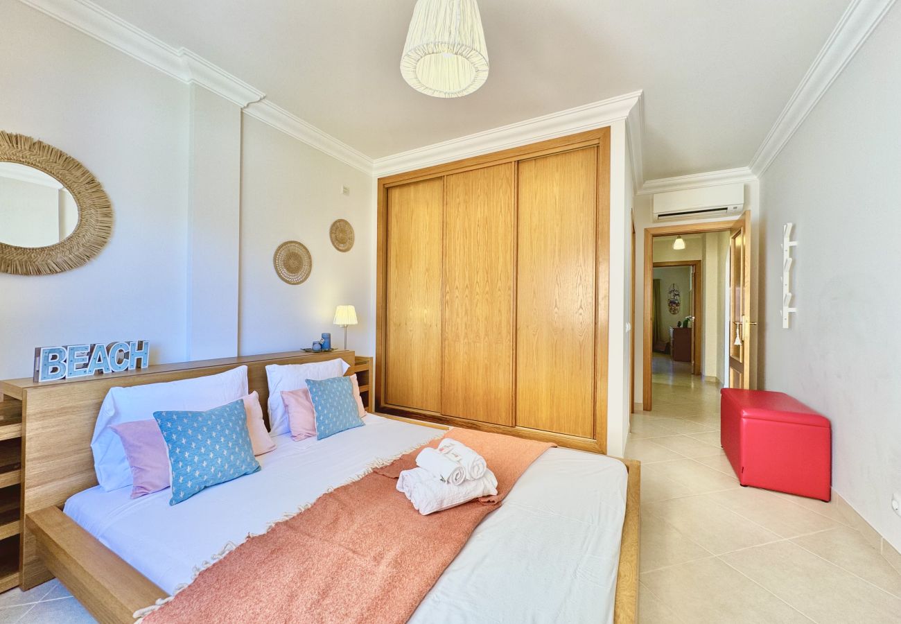 Apartamento em Vilamoura - VILAMOURA BEACH VILLAGE WITH POOL by HOMING