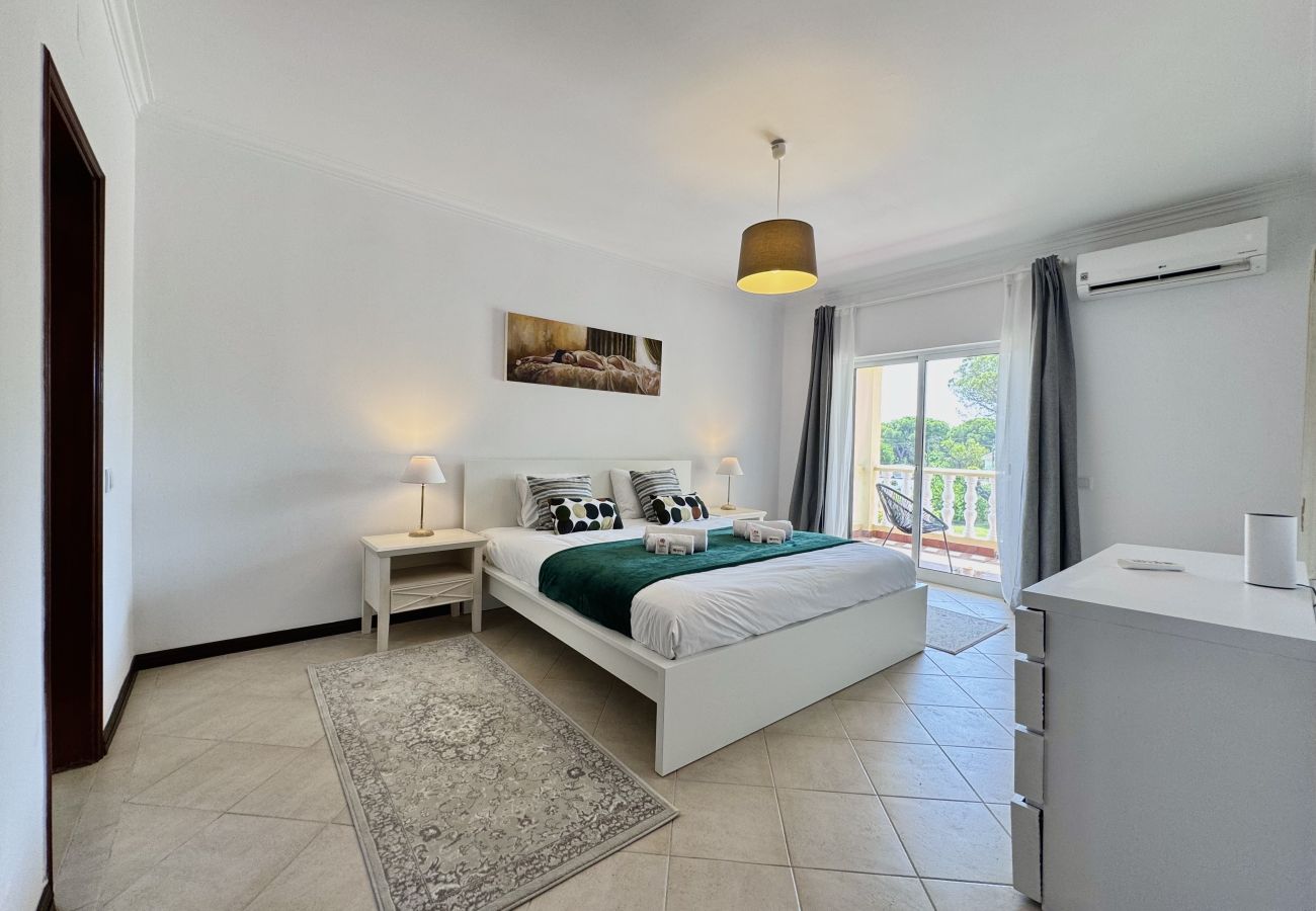 Villa em Quarteira - QUARTEIRA AMAZING VILLA WITH PRIVATE POOL by HOMIN