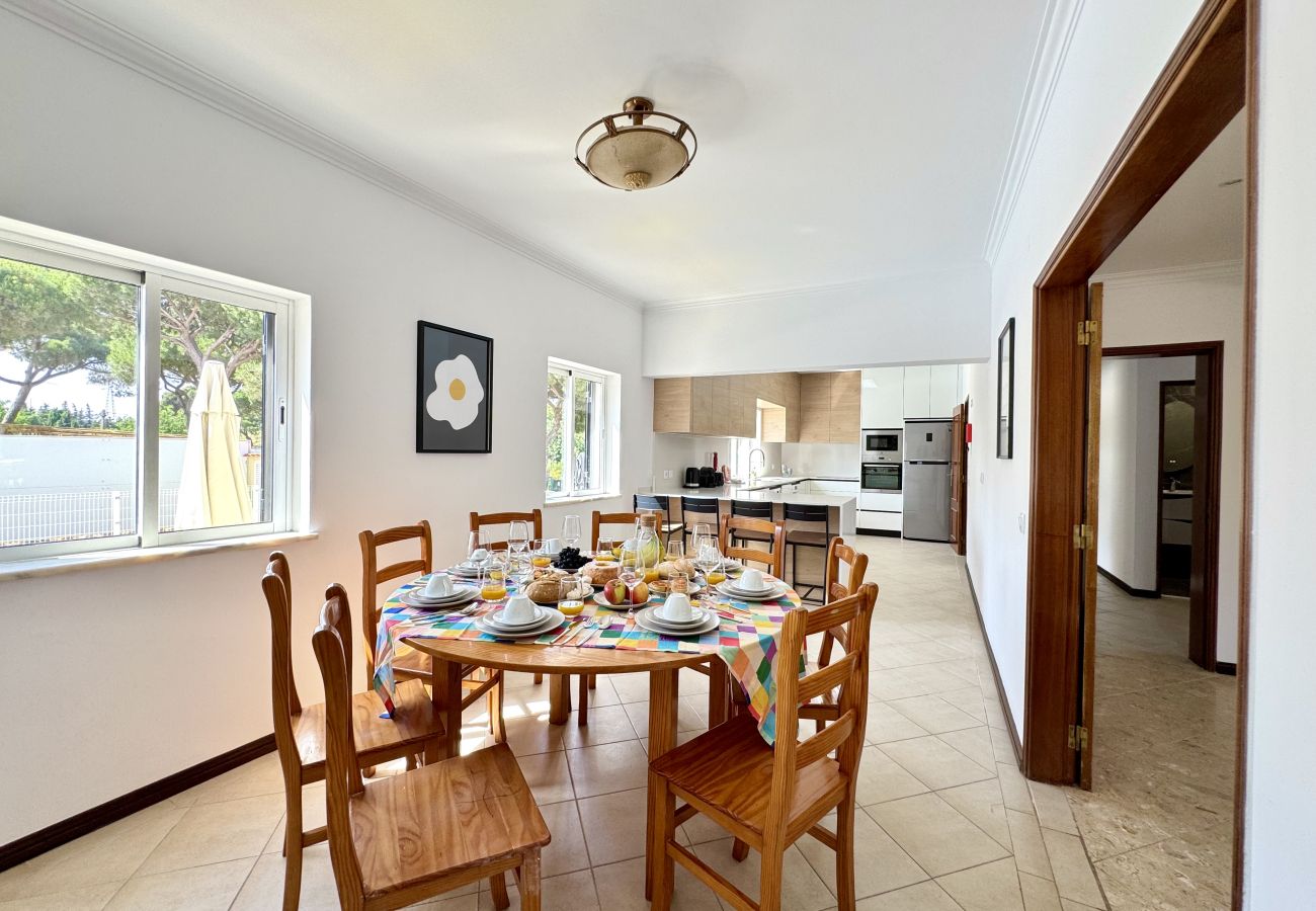 Villa em Quarteira - QUARTEIRA AMAZING VILLA WITH PRIVATE POOL by HOMIN