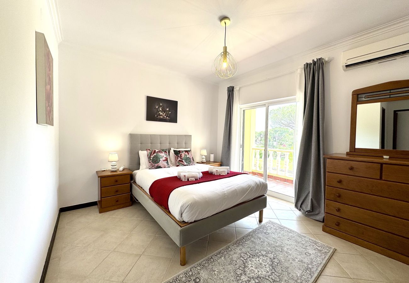 Villa em Quarteira - QUARTEIRA AMAZING VILLA WITH PRIVATE POOL by HOMIN