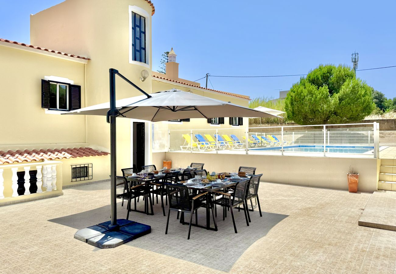 Villa em Quarteira - QUARTEIRA AMAZING VILLA WITH PRIVATE POOL by HOMIN