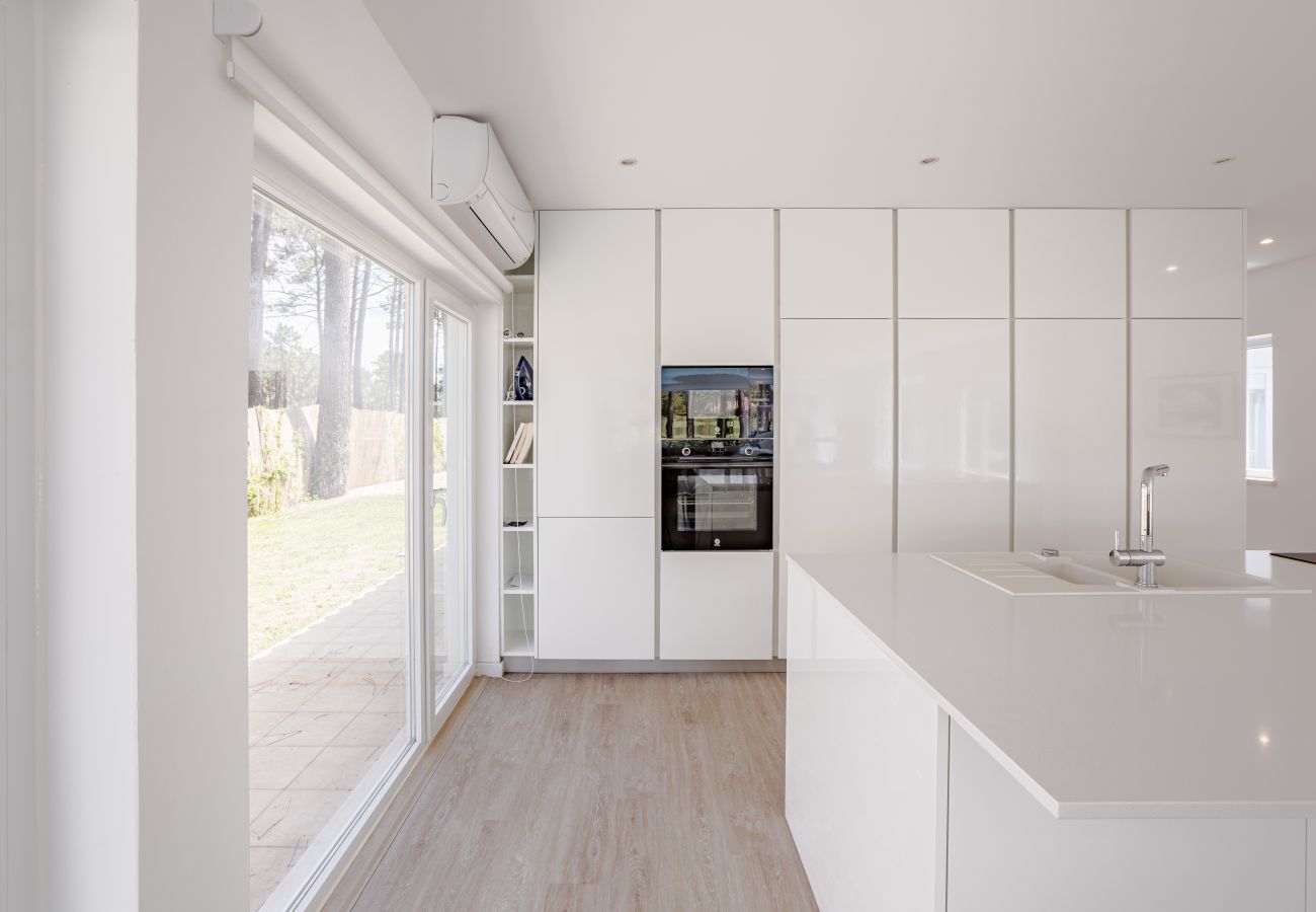 Villa em Aroeira - AROEIRA MODERN GRAND VILLA WITH POOL by Homing