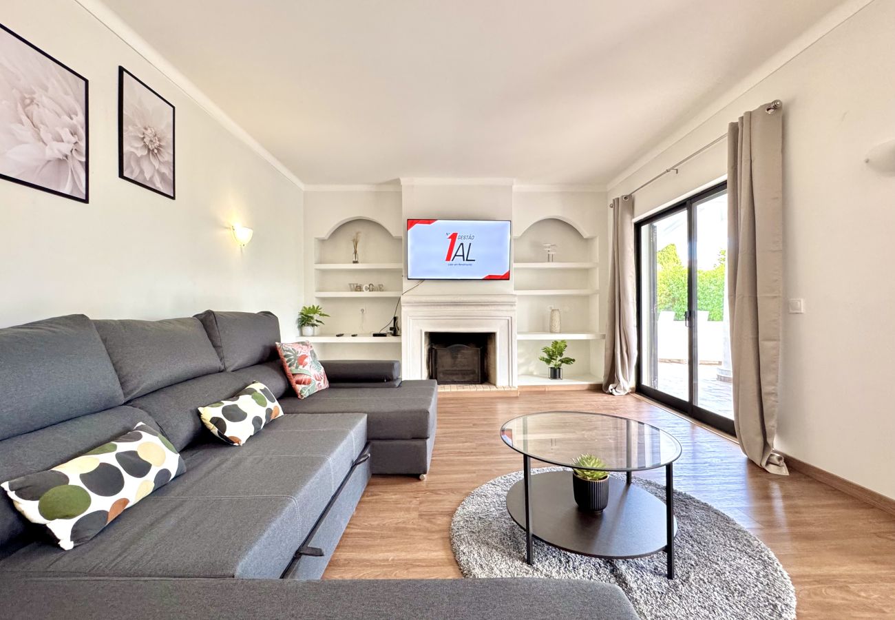 Apartamento em Albufeira - ALBUFEIRA SUMMER VILLA 3 WITH POOL by HOMING