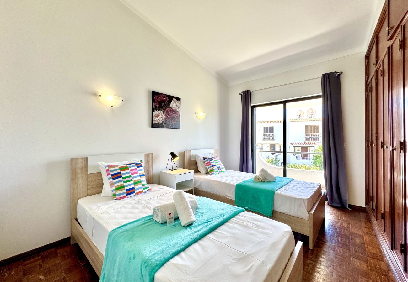Apartamento em Albufeira - ALBUFEIRA SUMMER VILLA 3 WITH POOL by HOMING