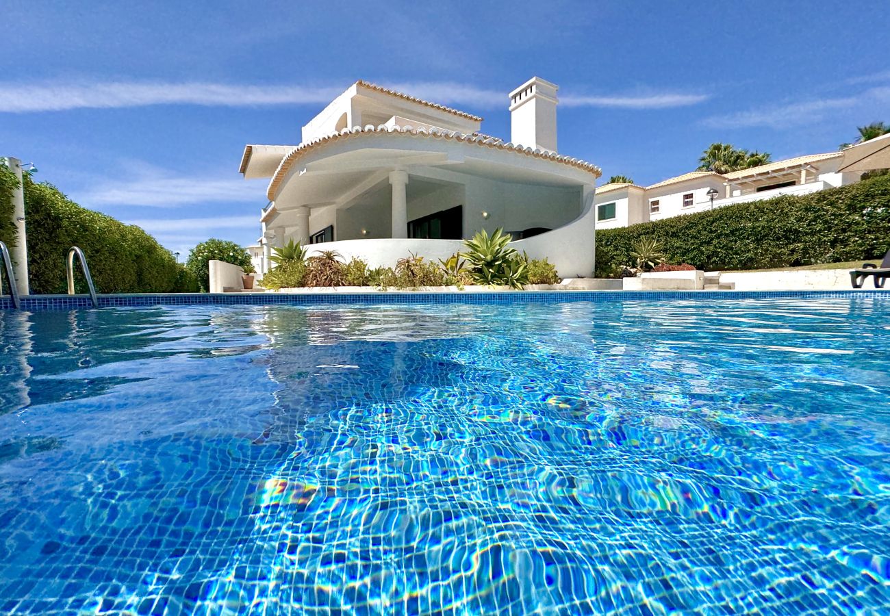 Apartamento em Albufeira - ALBUFEIRA SUMMER VILLA 3 WITH POOL by HOMING