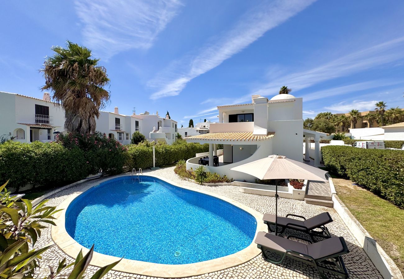 Apartamento em Albufeira - ALBUFEIRA SUMMER VILLA 3 WITH POOL by HOMING