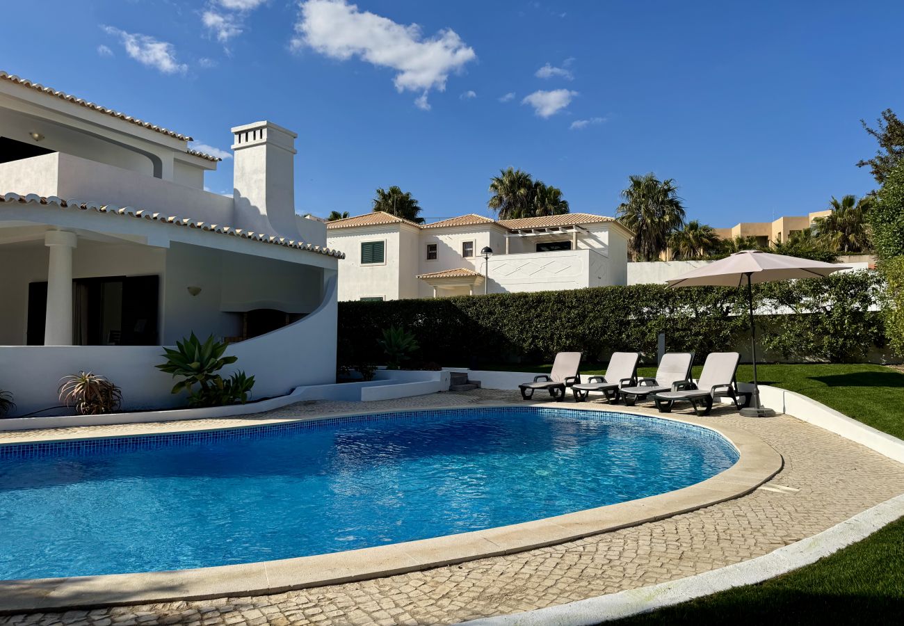 Villa em Albufeira - ALBUFEIRA SUMMER VILLA 3 WITH POOL by HOMING