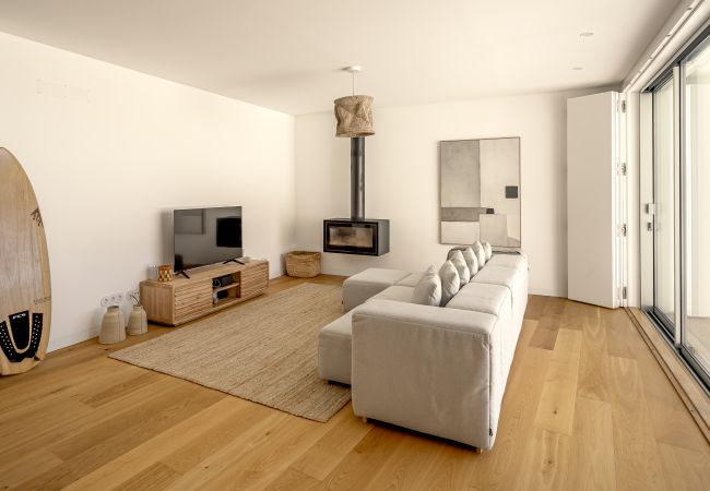 Villa em Mafra - ERICEIRA MODERN & BRIGHT WITH POOL by HOMING Villa em Mafra - ERICEIRA MODERN & BRIGHT WITH POOL by HOMING