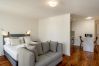 Apartamento em Lisboa - BAIRRO ALTO GARDEN WITH A VIEW by HOMING Apartamento em Lisboa - BAIRRO ALTO GARDEN WITH A VIEW by HOMING