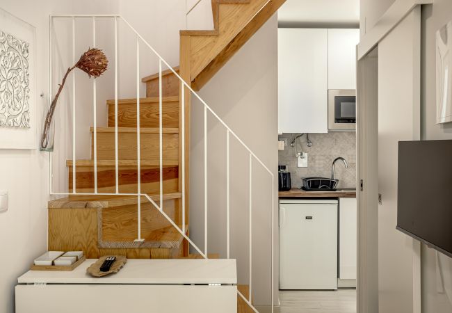 Apartamento em Lisboa - DOWNTOWN MODERN APARTMENTS WITH BALCONY by Homing Apartamento em Lisboa - DOWNTOWN MODERN APARTMENTS WITH BALCONY by Homing
