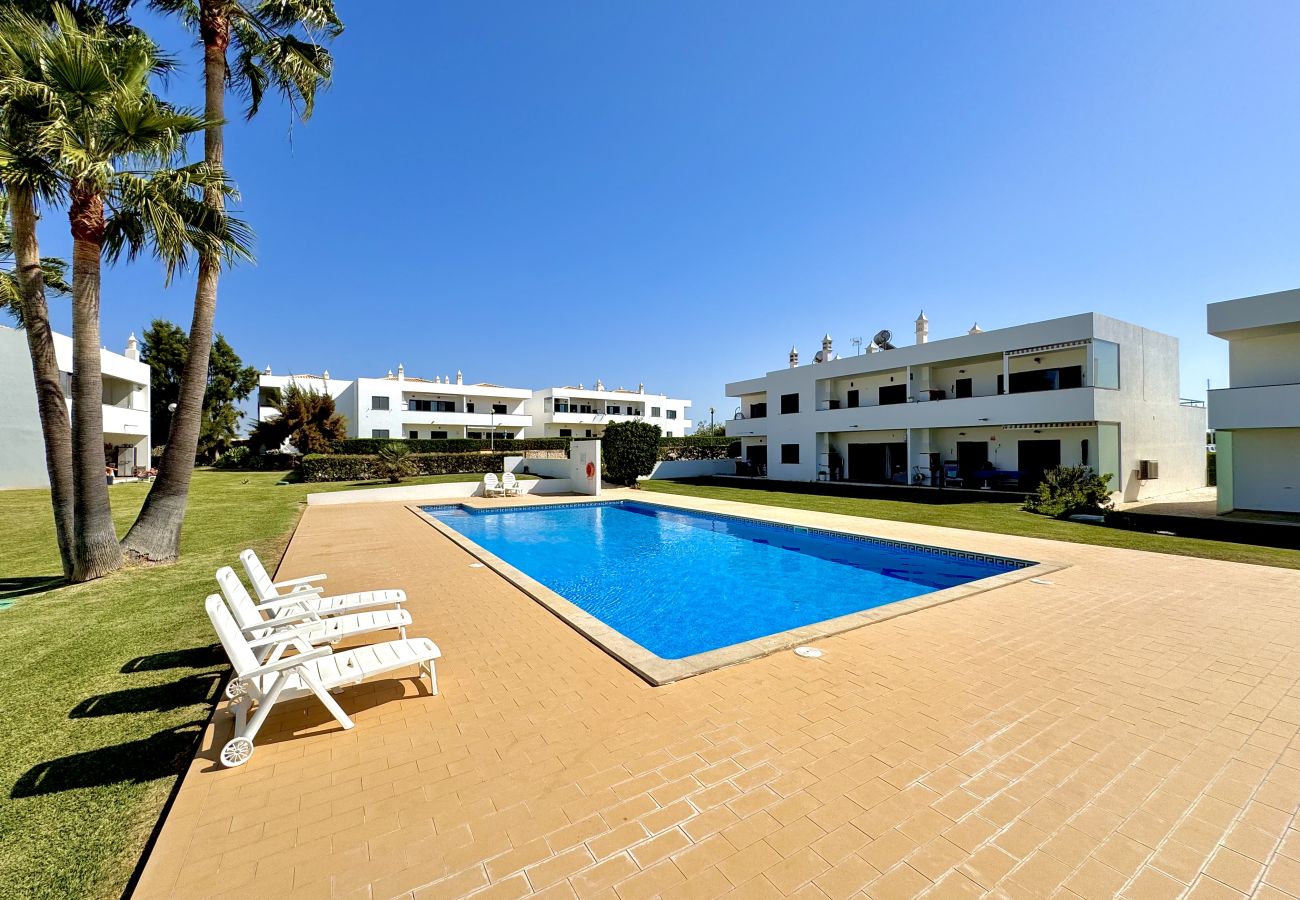 Apartamento em Pêra - PÊRA SECRET GARDEN 2 WITH POOL by HOMING